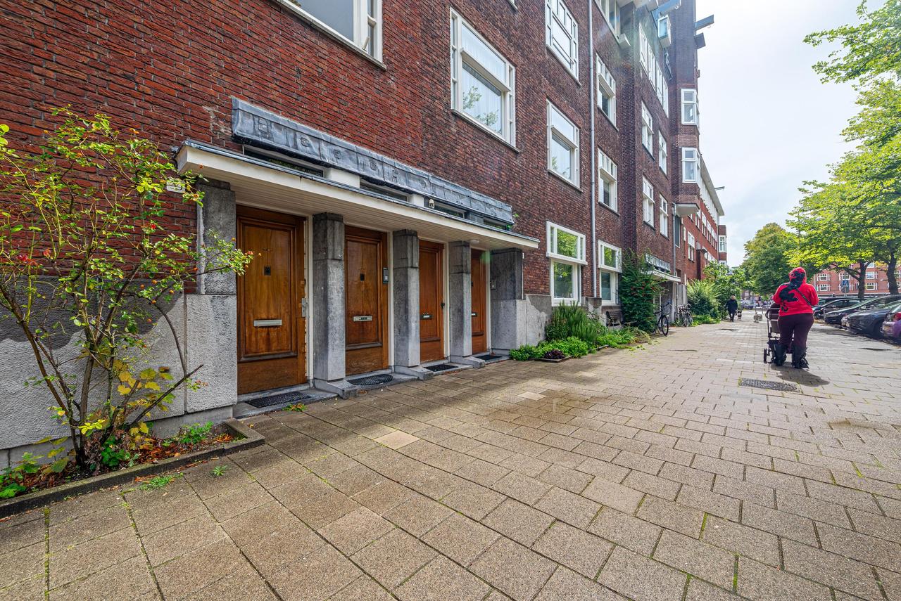 157 m² dubbel benedenhuis met tuin - Afbeelding 30