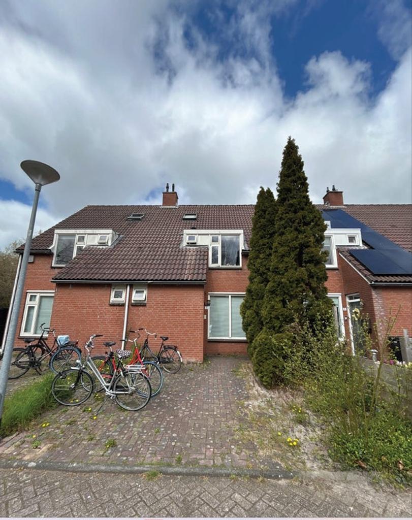 Available now: student room in Beijum-West - Image 1