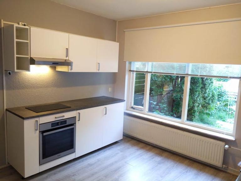 Available now: student room in Beijum-West - Image 4