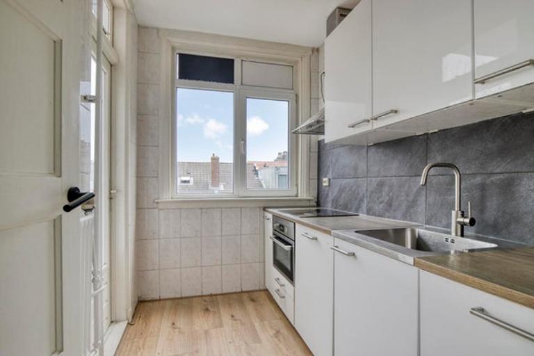 4-Bedroom Apartment with Sunny Balcony - Image 3