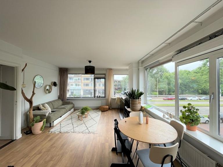 81 m² appartement met balkon in Blijdorp - Afbeelding 2