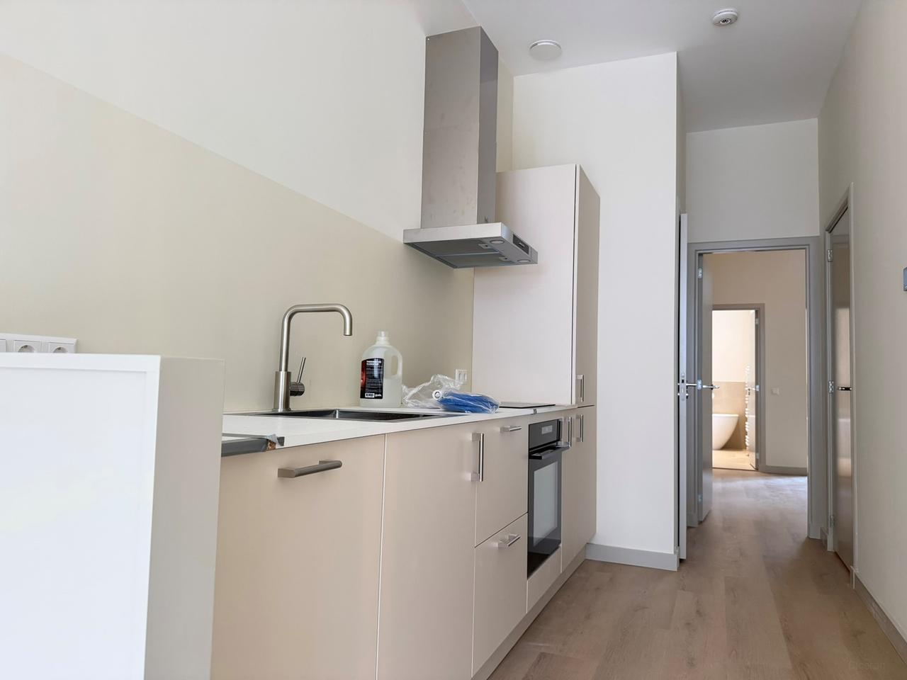 Renovated apartment with balcony in Cool - Image 9