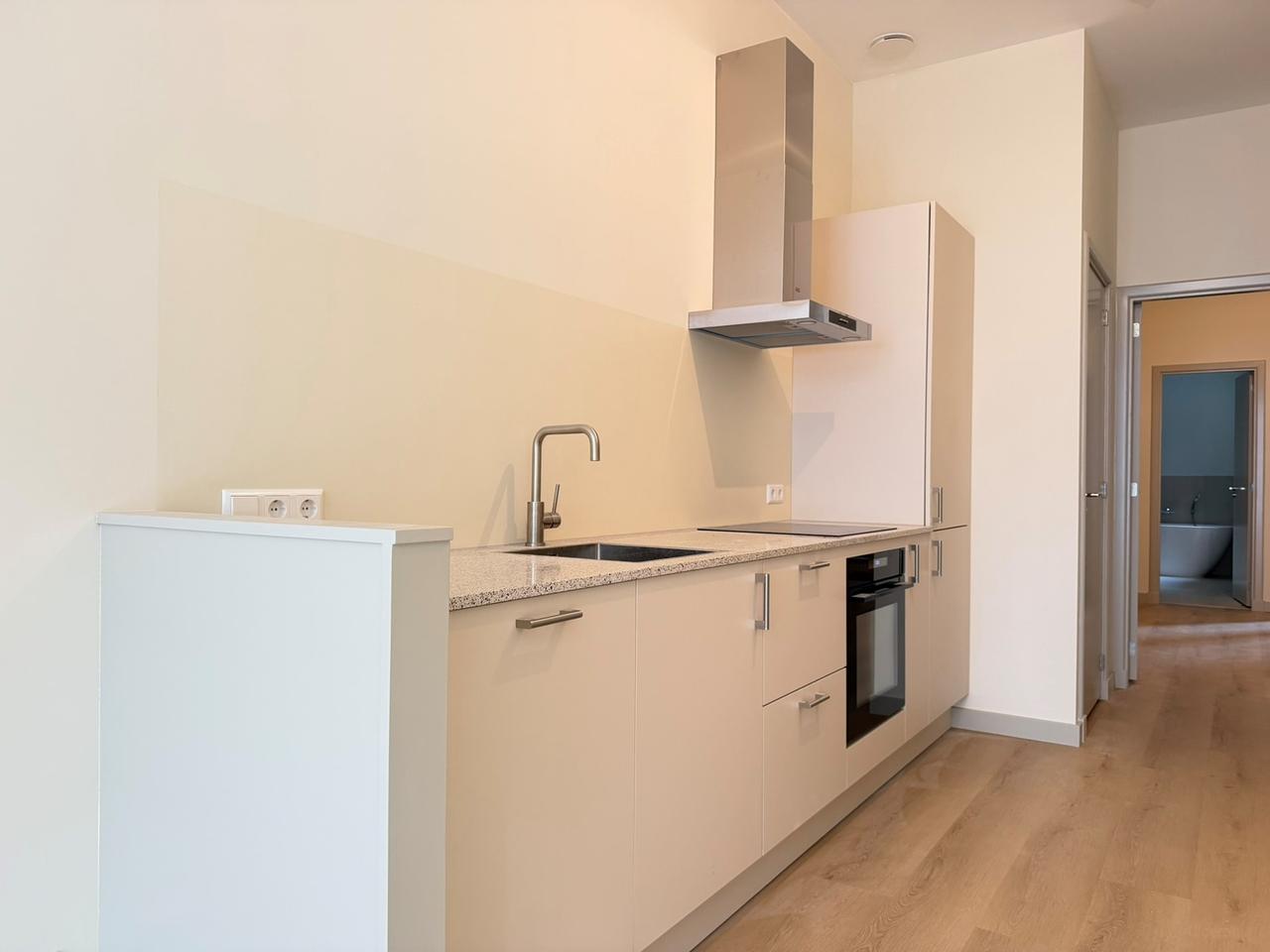 Renovated 1-Bedroom Apartment with Balcony - Image 3