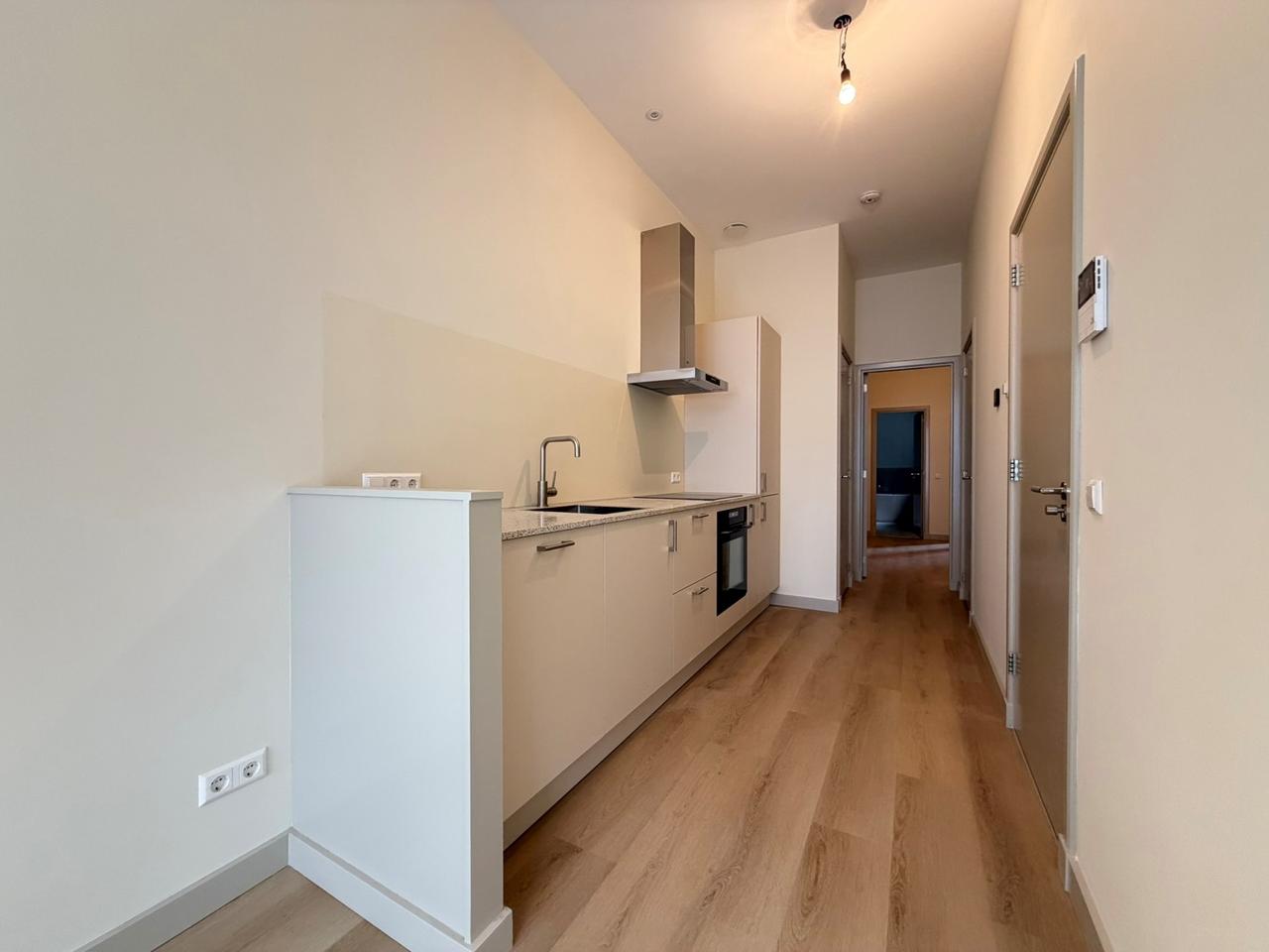 Renovated 1-Bedroom Apartment with Balcony - Image 4