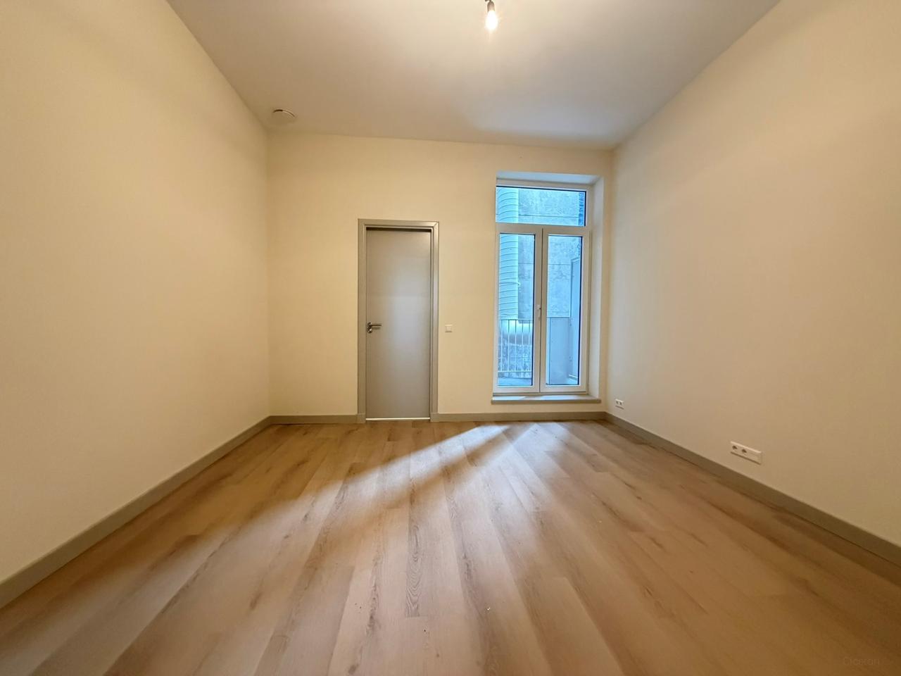 Renovated 1-Bedroom Apartment with Balcony - Image 15