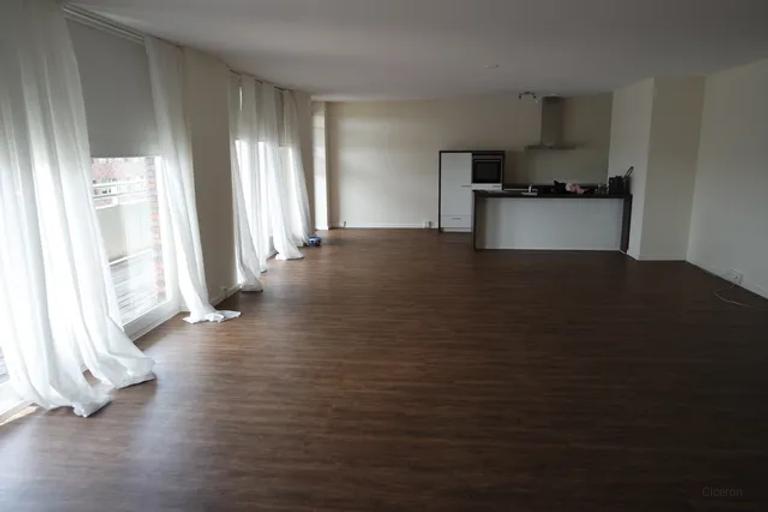 149 m² appartement met balkon in Veldhoven - Afbeelding 2