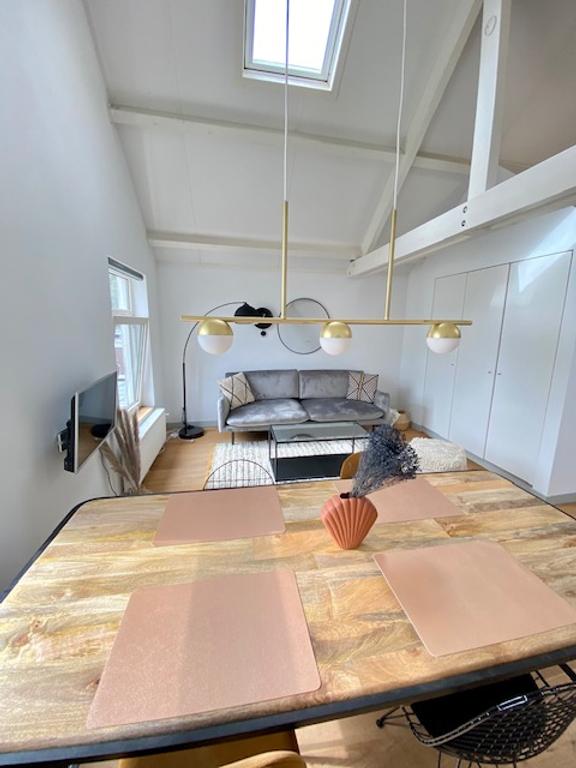 Gemeubileerde loft met stadszicht in Cool - Afbeelding 21