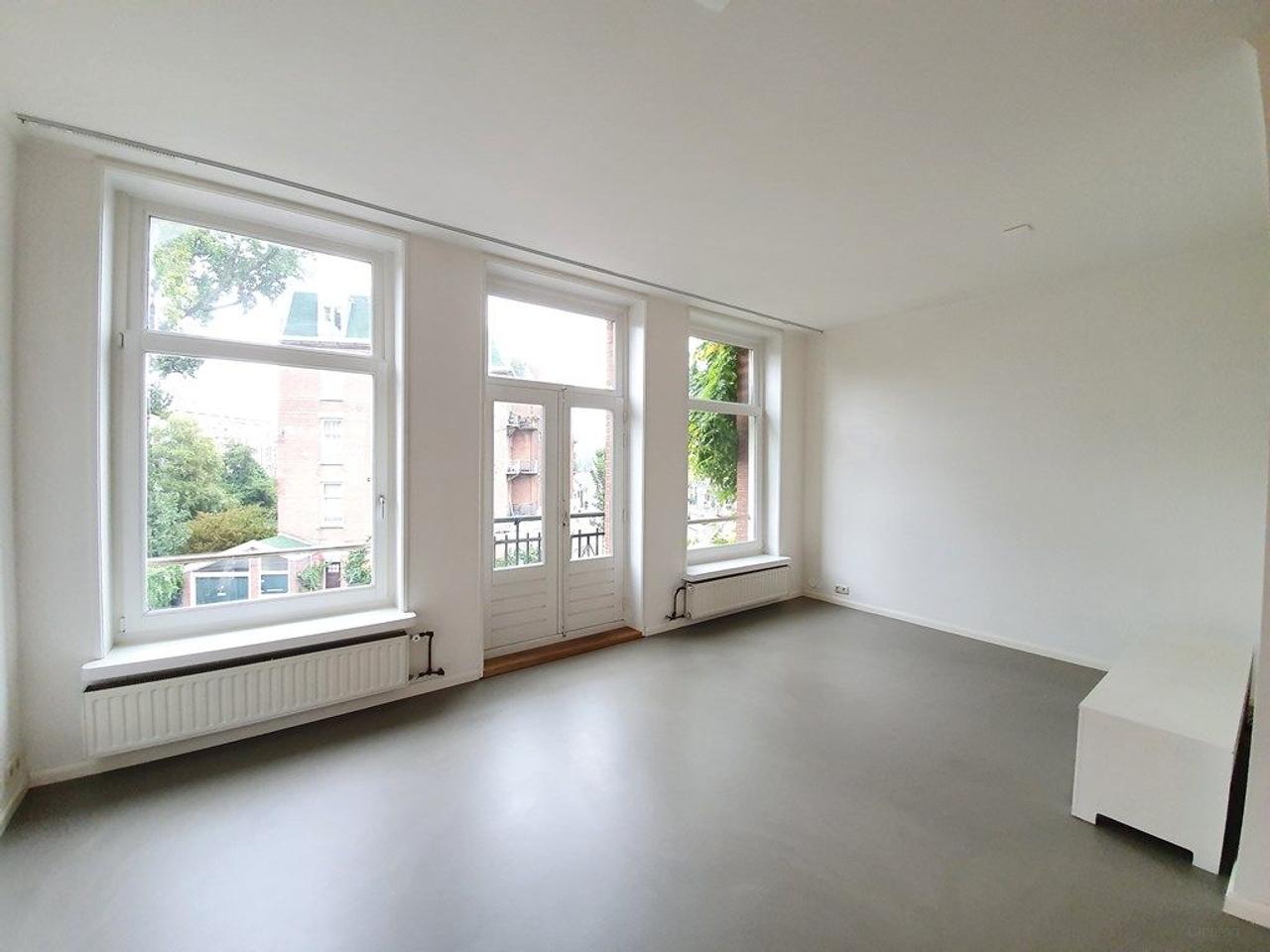 123 m² apartment with roof terrace in De Baarsjes - Image 8