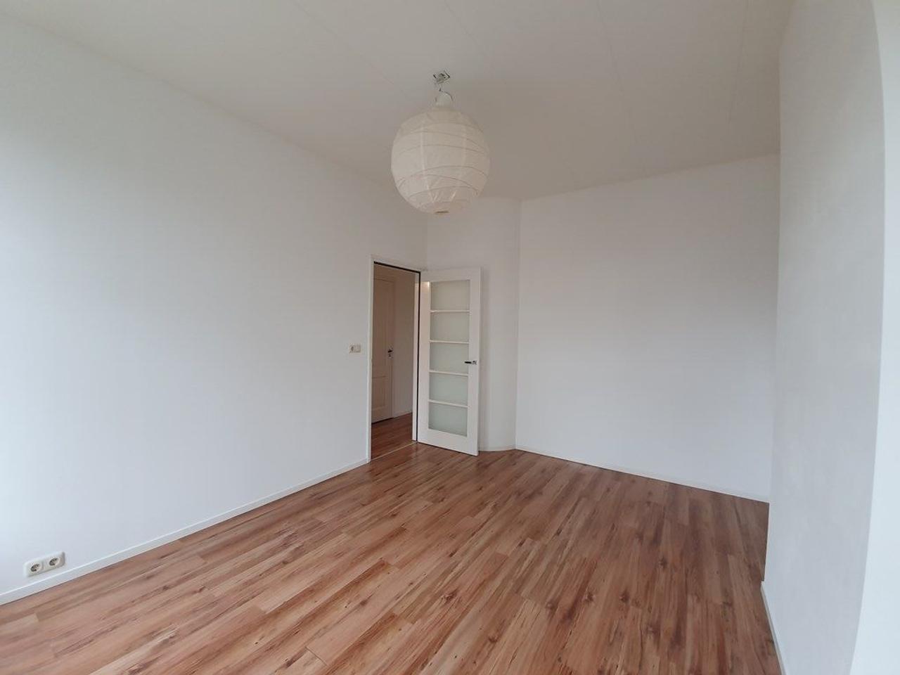 123 m² apartment with roof terrace in De Baarsjes - Image 22