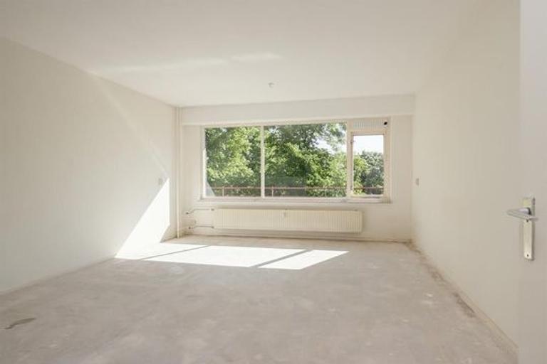 Available now: 4-room apartment in Delft - Image 2