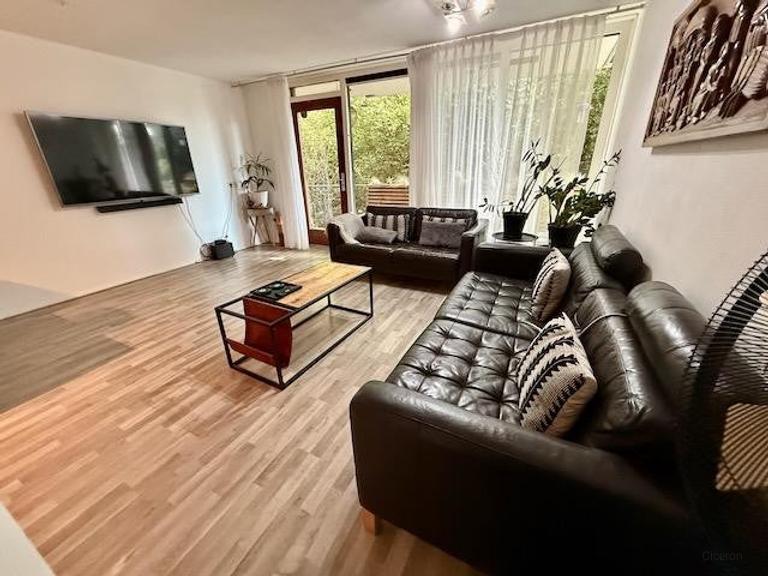 Gemeubileerd 3-kamerappartement met terras - Afbeelding 3