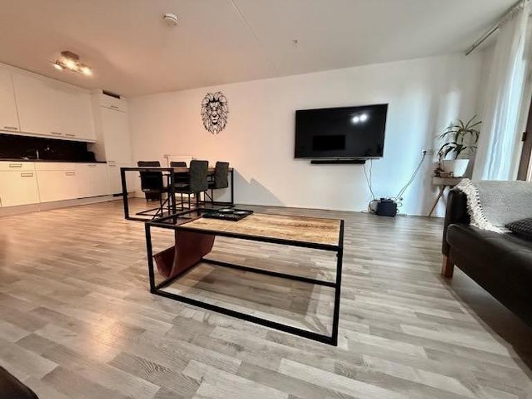 Gemeubileerd 3-kamerappartement met terras - Afbeelding 6