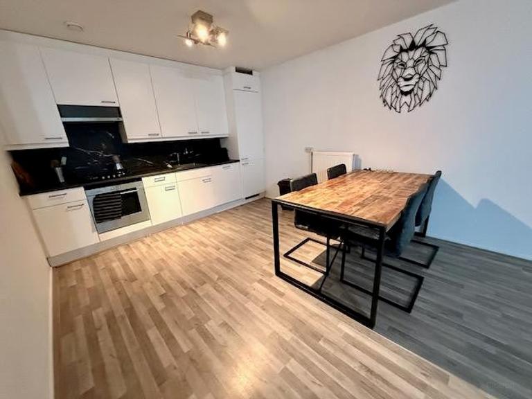 Gemeubileerd 3-kamerappartement met terras - Afbeelding 8