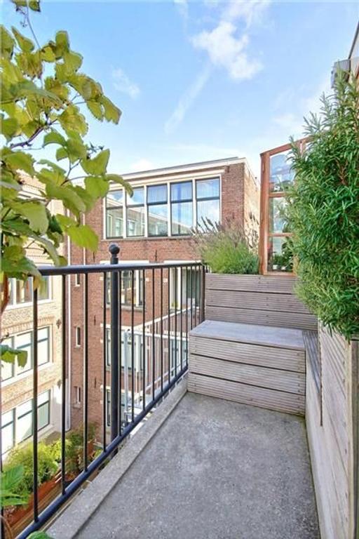 Licht 2-kamerappartement aan de gracht - Afbeelding 12
