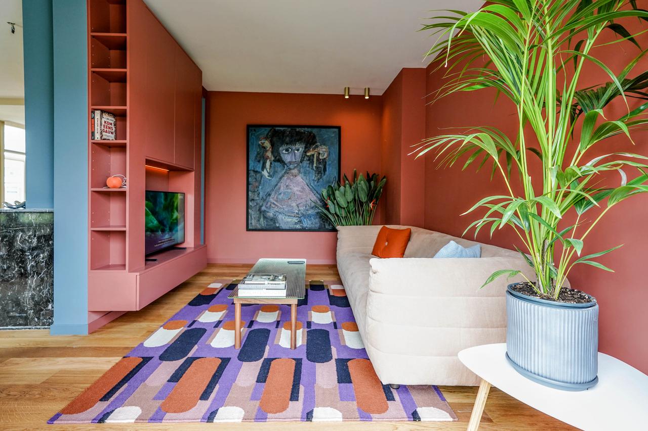 Furnished 1-Bedroom Apartment with Balcony - Image 6