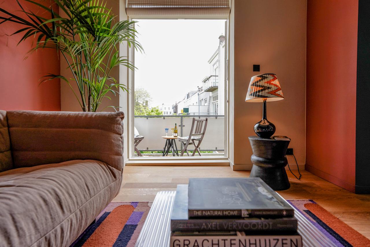 Furnished 1-Bedroom Apartment with Balcony - Image 9