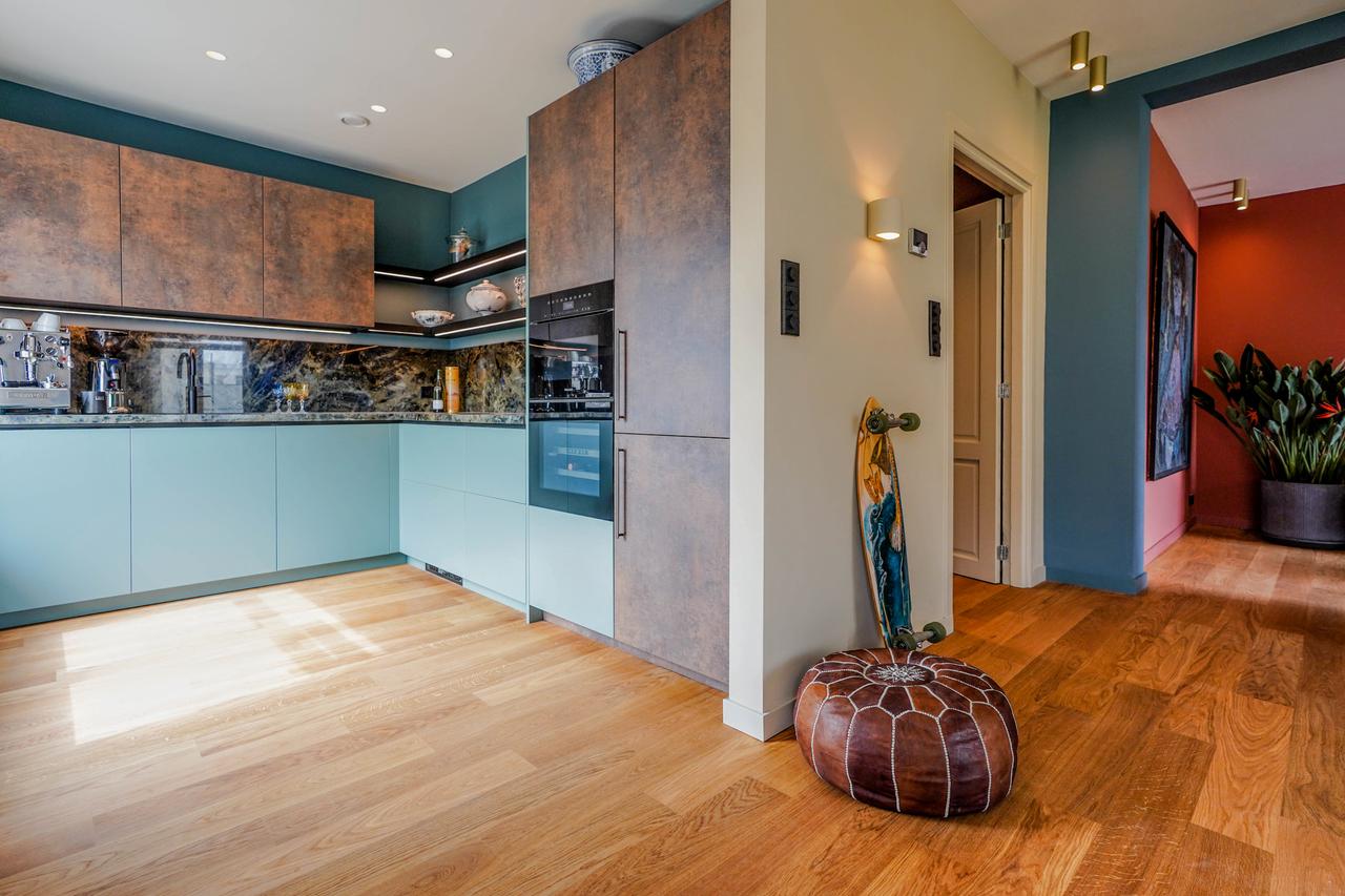 Furnished 1-Bedroom Apartment with Balcony - Image 10