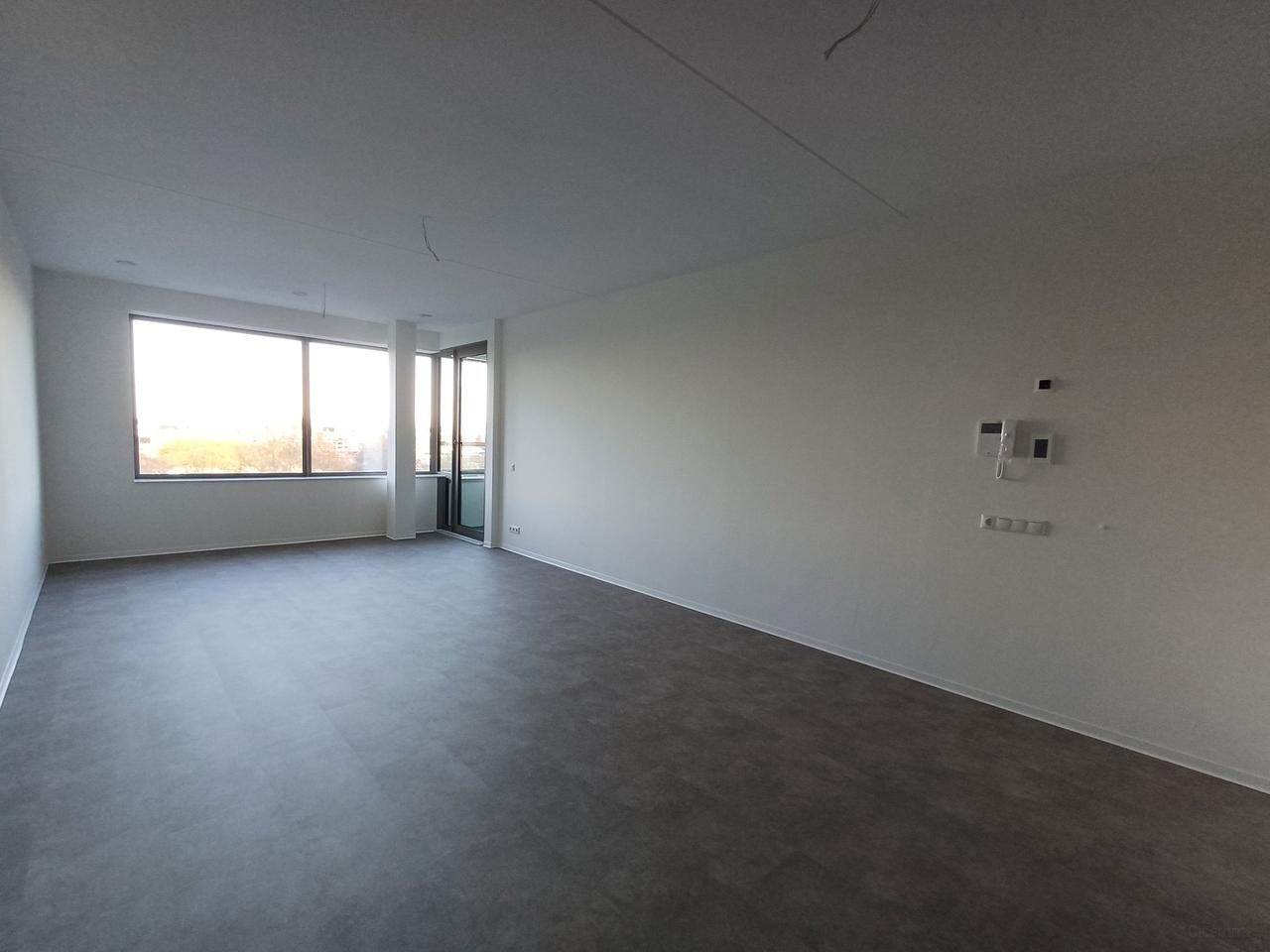 Furnished 1-Bedroom Apartment Near PSV - Image 7