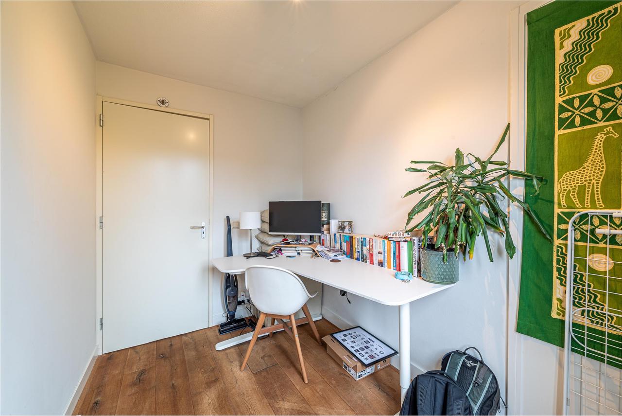 100 m² apartment with 3 bedrooms in De Pijp - Image 6