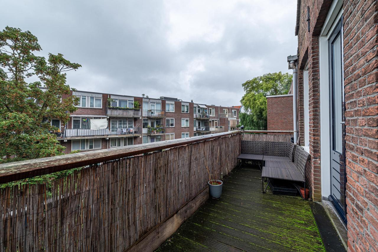 100 m² apartment with 3 bedrooms in De Pijp - Image 11