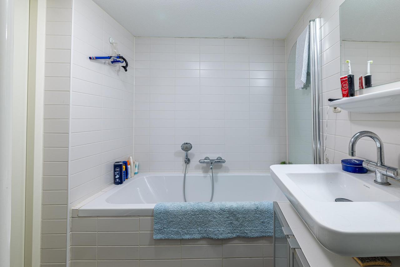 100 m² apartment with 3 bedrooms in De Pijp - Image 12