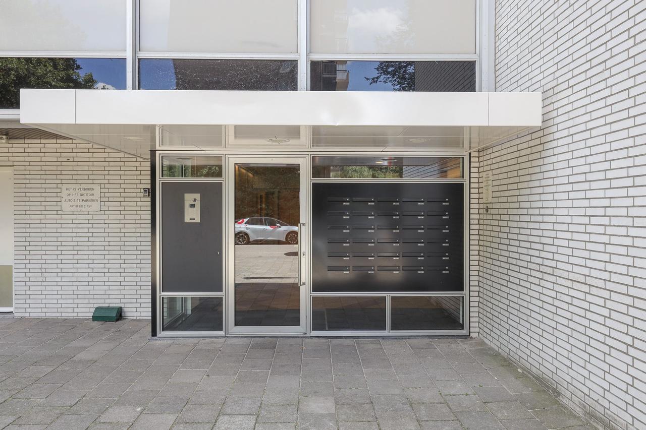 Appartement te huur in Buitenveldert - Afbeelding 2
