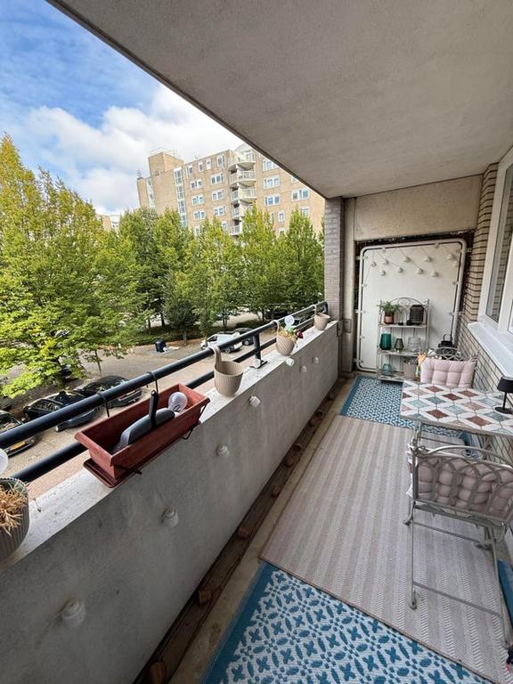 2-bedroom apartment with balcony in Heerlen - Image 17