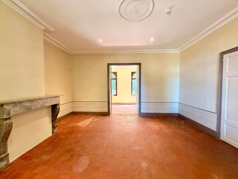 Monumental Detached House with Garden - Image 6