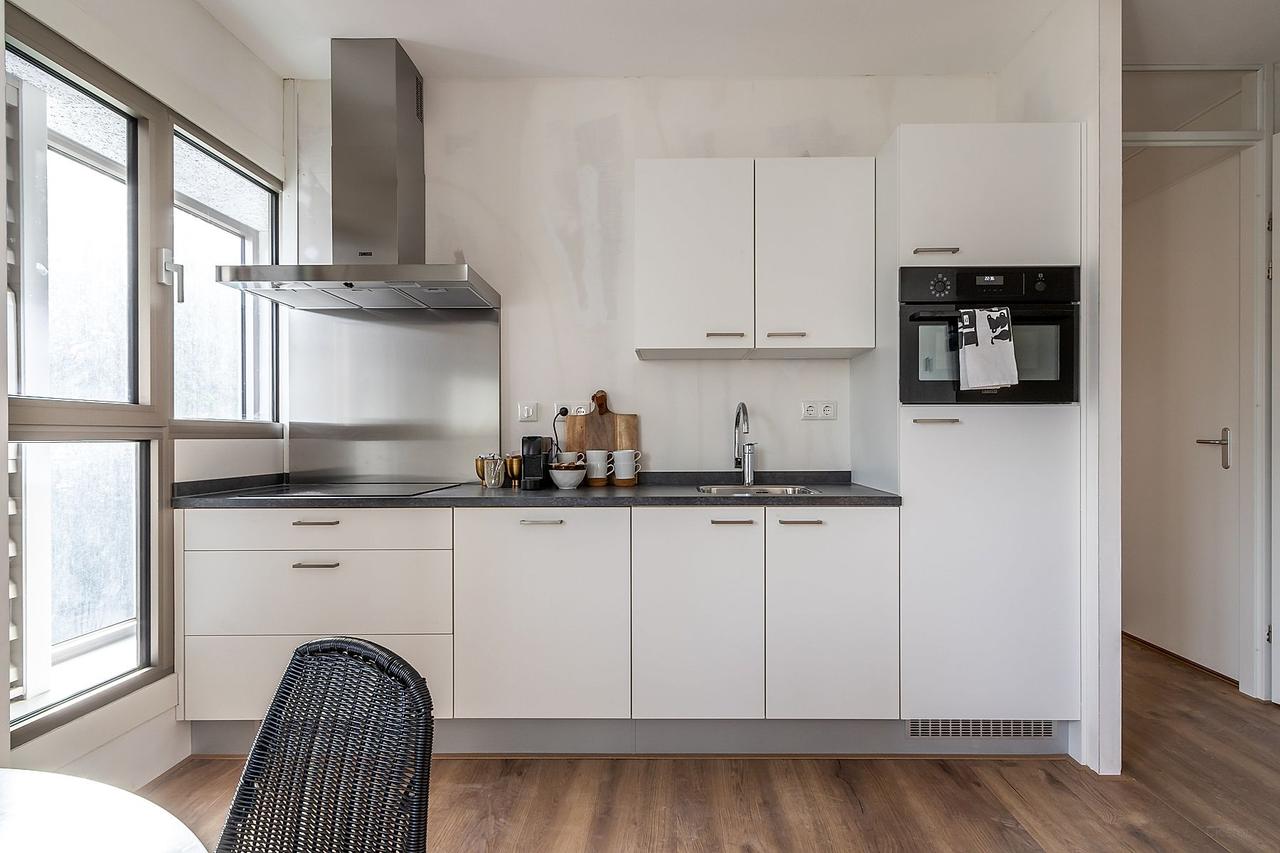 Two-Bedroom Apartment on the 17th Floor - Image 3