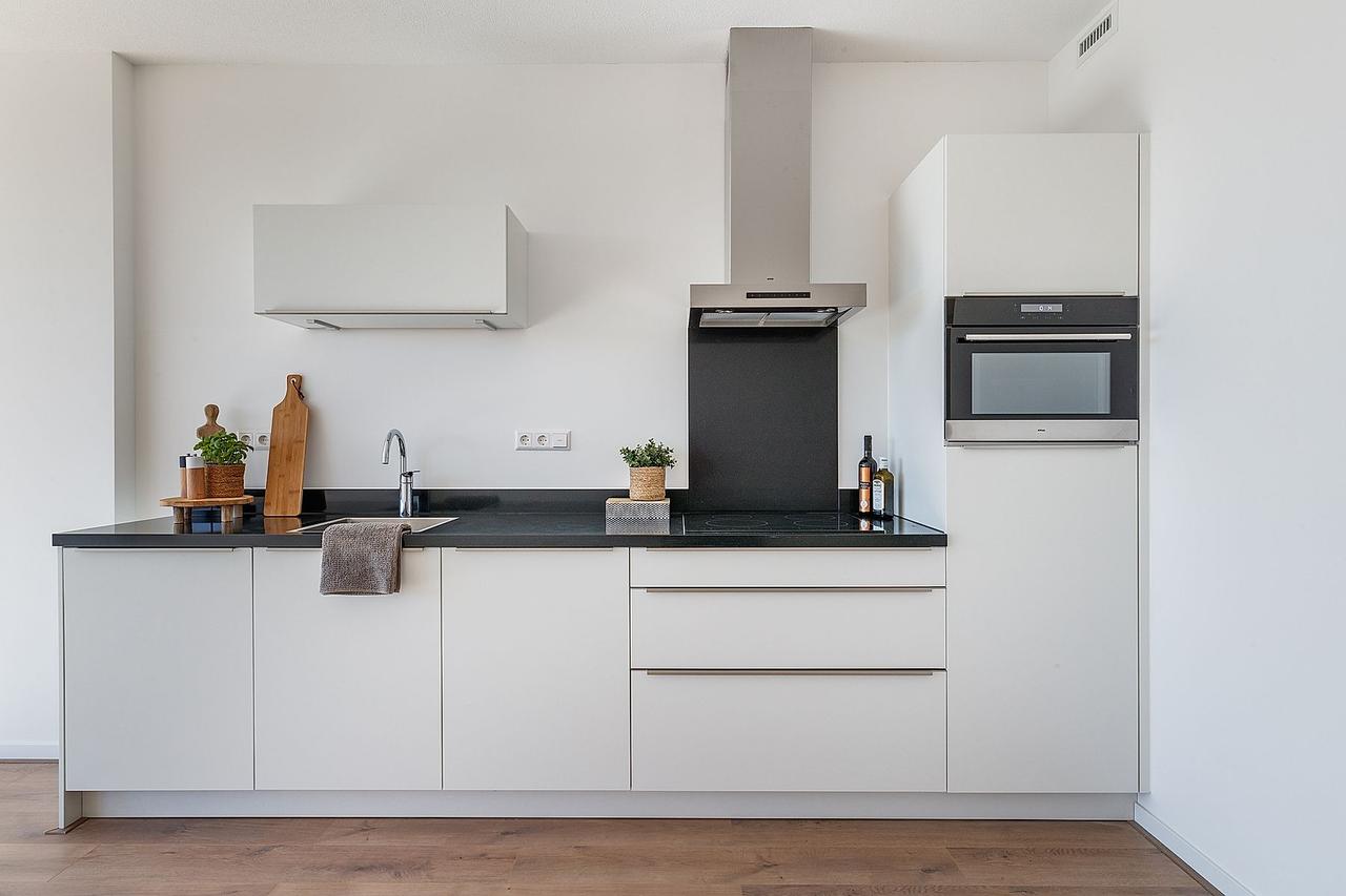 Energy-efficient one-bedroom apartment with balcony - Image 6