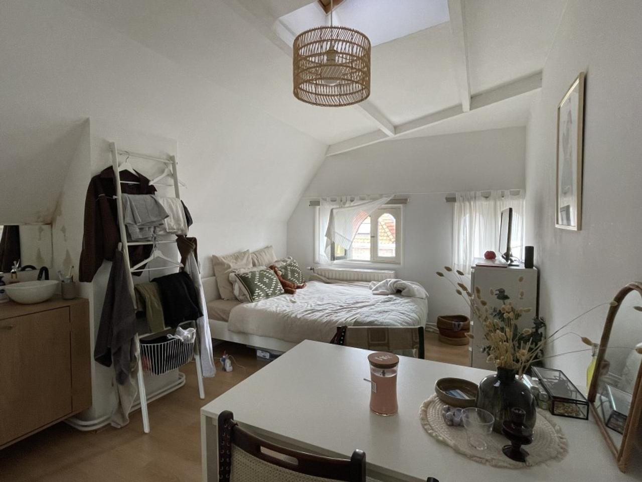 13 m² Room with Rooftop Terrace in Breda - Image 2