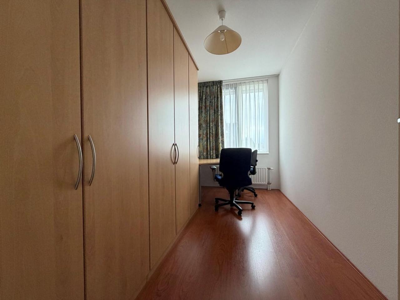4-Bedroom Corner House in Delft - Image 4