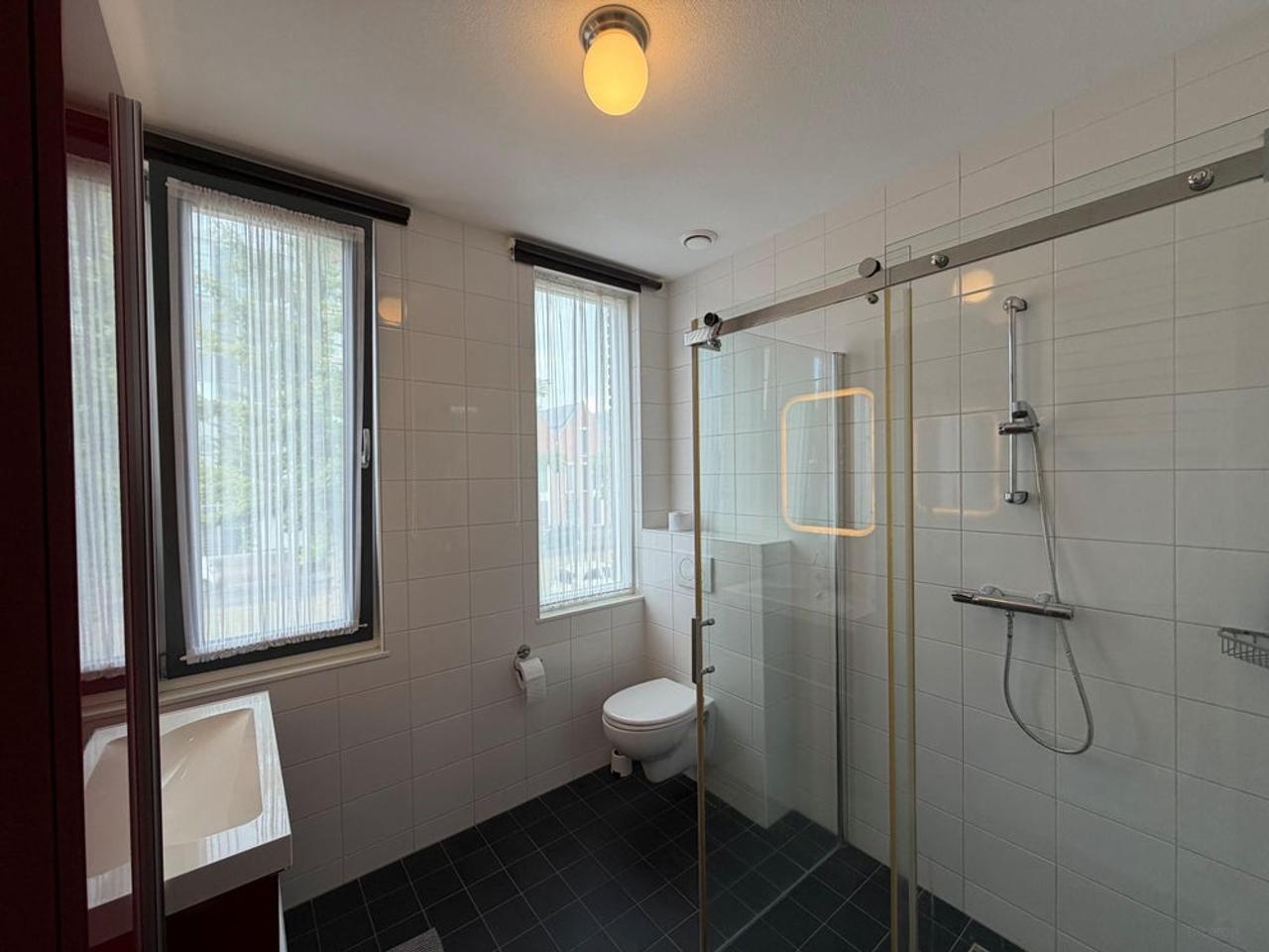 4-Bedroom Corner House in Delft - Image 6