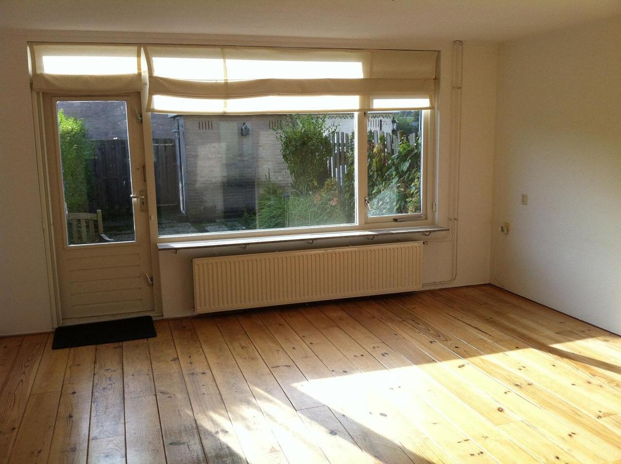 Eengezinswoning met 86 m² tuin in Sassenheim - Afbeelding 1