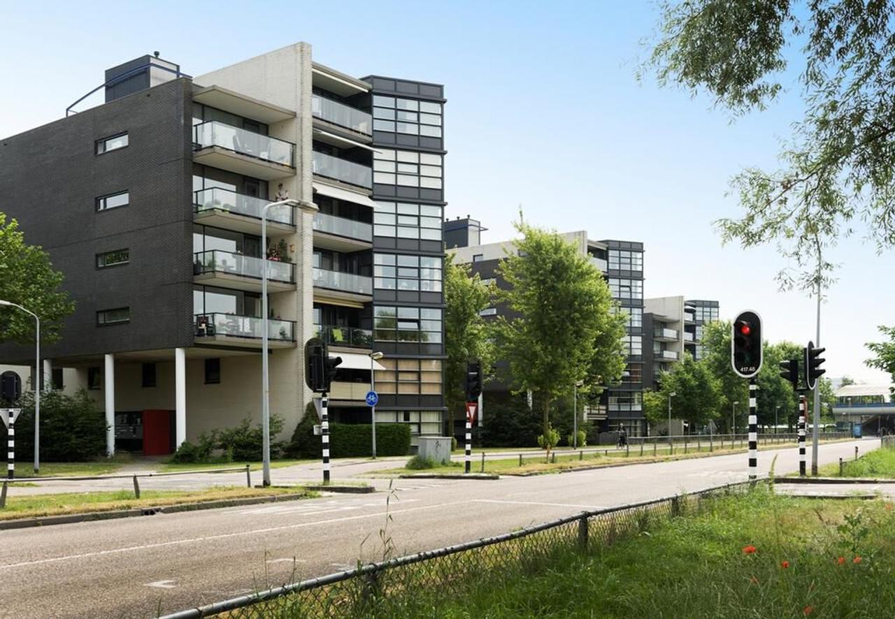 84 m² appartement met balkon in Almere - Afbeelding 2