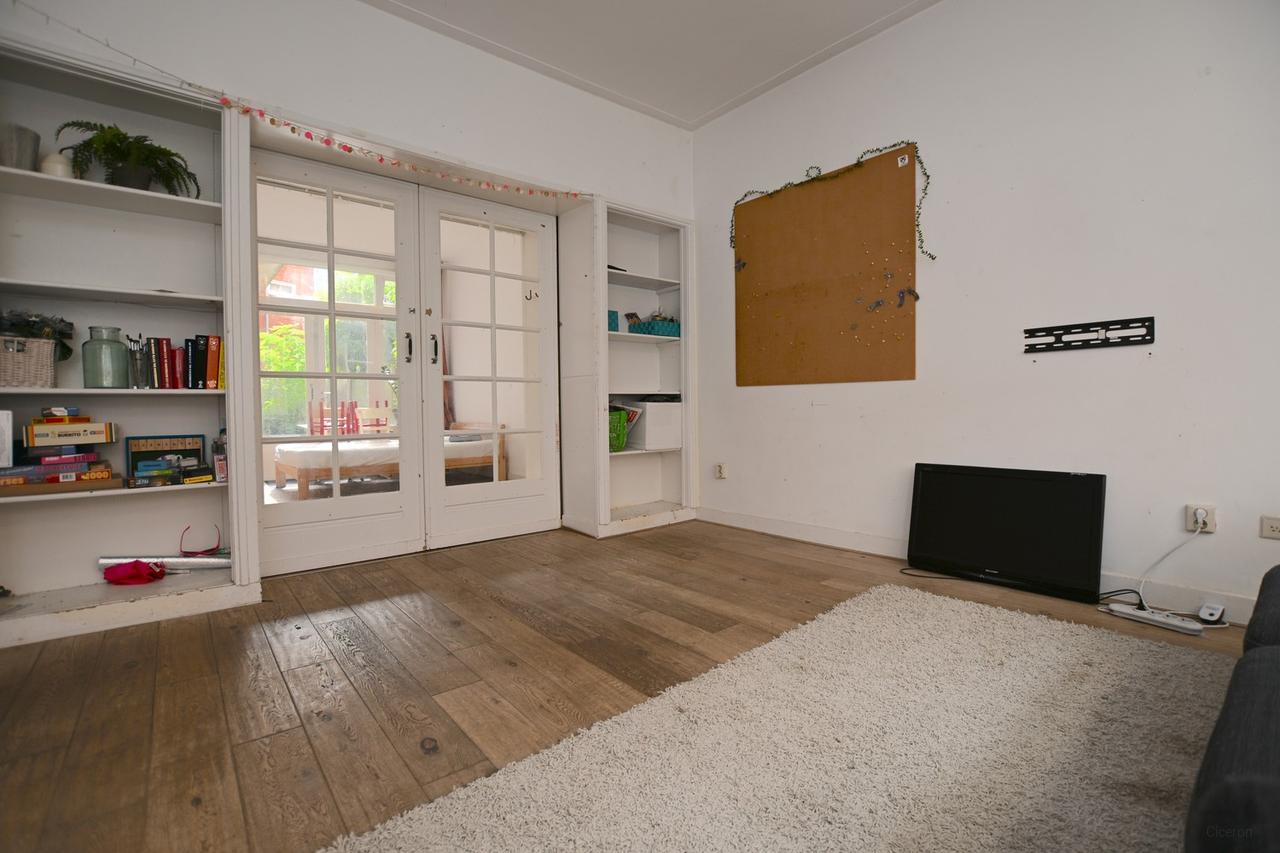 Furnished student room with garden - Image 4