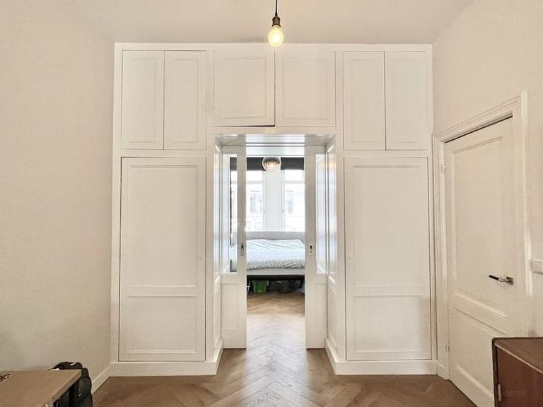 Furnished 1-Bedroom Apartment with Garden - Image 11