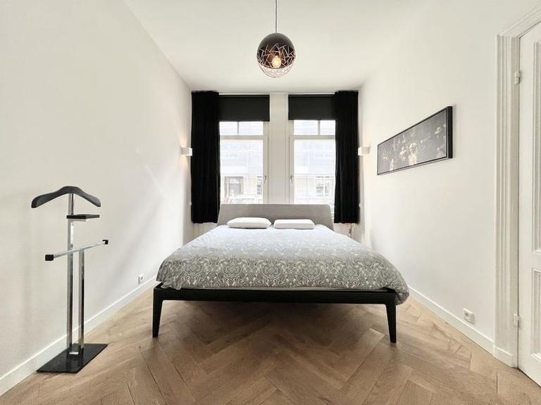 Furnished 1-Bedroom Apartment with Garden - Image 12