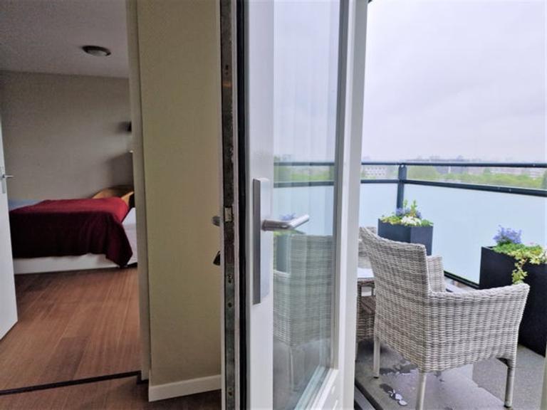 Furnished 2-Bedroom Apartment with Parking - Image 10