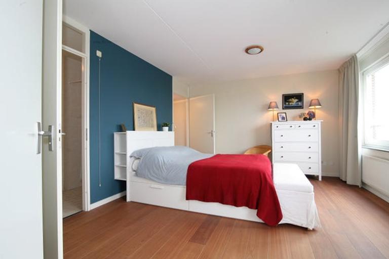 Furnished 2-Bedroom Apartment with Parking - Image 15