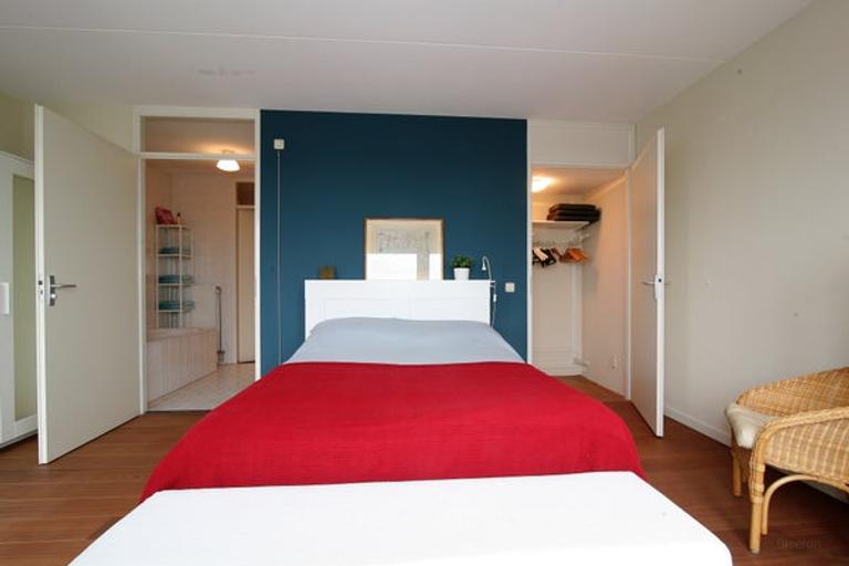 Furnished 2-Bedroom Apartment with Parking - Image 17