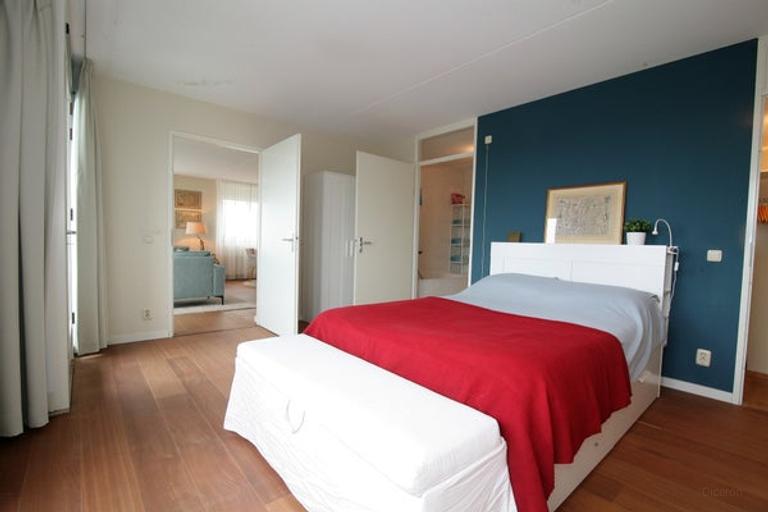 Furnished 2-Bedroom Apartment with Parking - Image 18