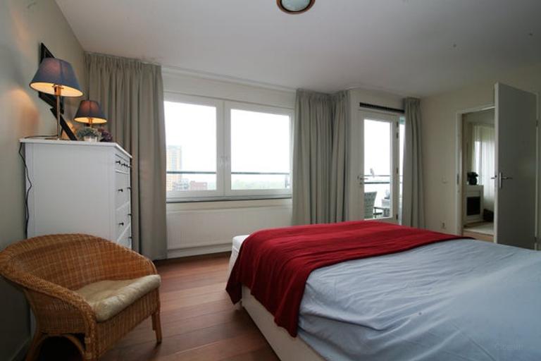 Furnished 2-Bedroom Apartment with Parking - Image 19