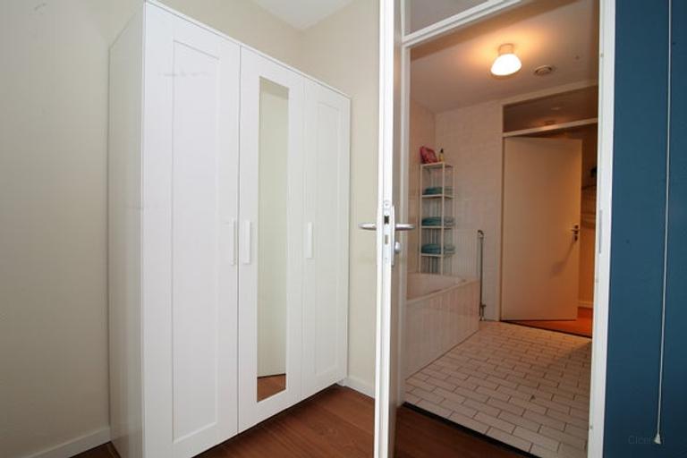 Furnished 2-Bedroom Apartment with Parking - Image 20