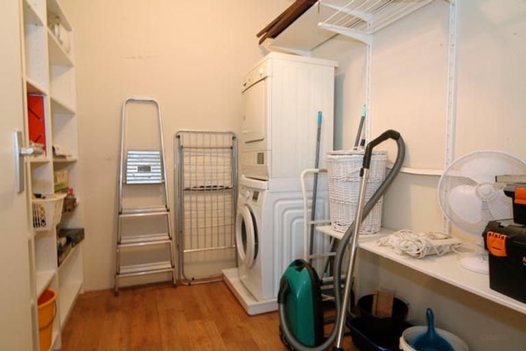 Furnished 2-Bedroom Apartment with Parking - Image 25