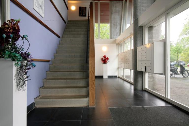 Furnished 2-Bedroom Apartment with Parking - Image 31