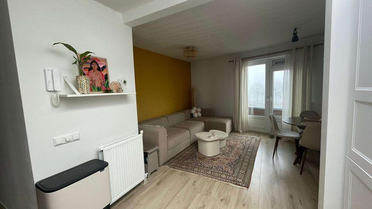 Gemeubileerd 3-kamerappartement in Centrum - Afbeelding 2