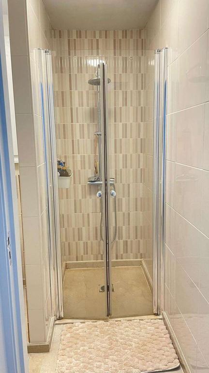 Gemeubileerd 3-kamerappartement in Centrum - Afbeelding 13