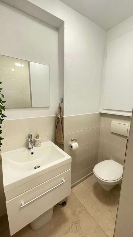 Gemeubileerd 3-kamerappartement in Centrum - Afbeelding 14