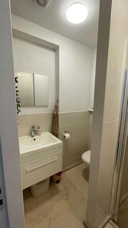 Gemeubileerd 3-kamerappartement in Centrum - Afbeelding 15